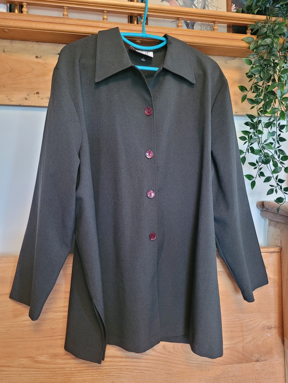 Vintage Classic Women's Green Blouse